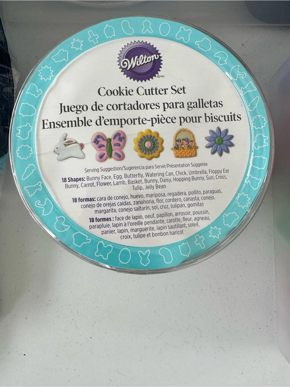 Wilton 18 piece